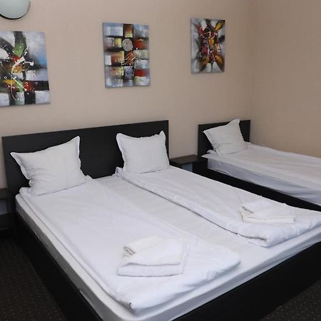 Опълченец Hotel ชิฟก้า ภายนอก รูปภาพ